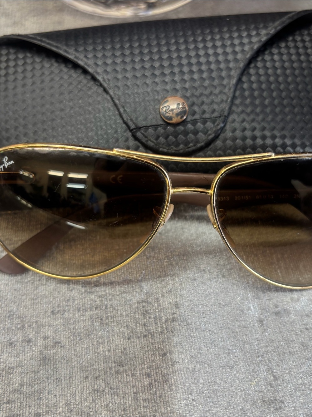 Ray-Ban Aviator Sunglasses - Gold Frame with Brown Gradient Lenses - Picture 2 of 4